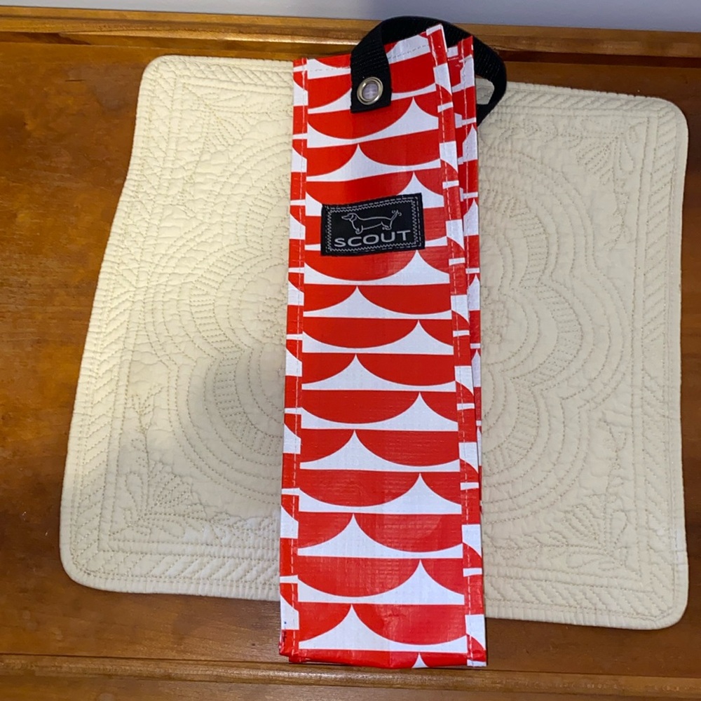 Scout Chillah spirit/wine bag, cute